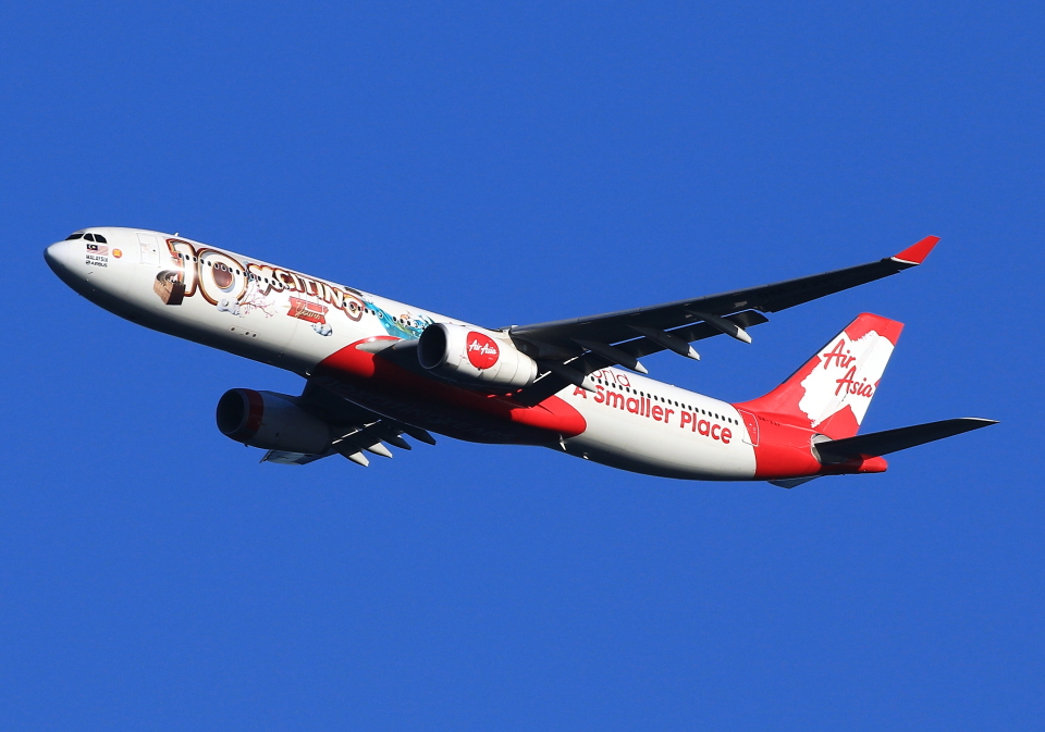 エアアジア・エックス Airbus A330-300 9M-XXF 関西国際空港