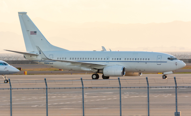 よつばさんが、中部国際空港で撮影したアメリカ空軍 C-40C BBJ (737-7CP)の航空フォト（飛行機 写真・画像）