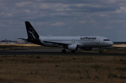 twining07さんが、フランクフルト国際空港で撮影したルフトハンザドイツ航空 A320-214の航空フォト（飛行機 写真・画像）