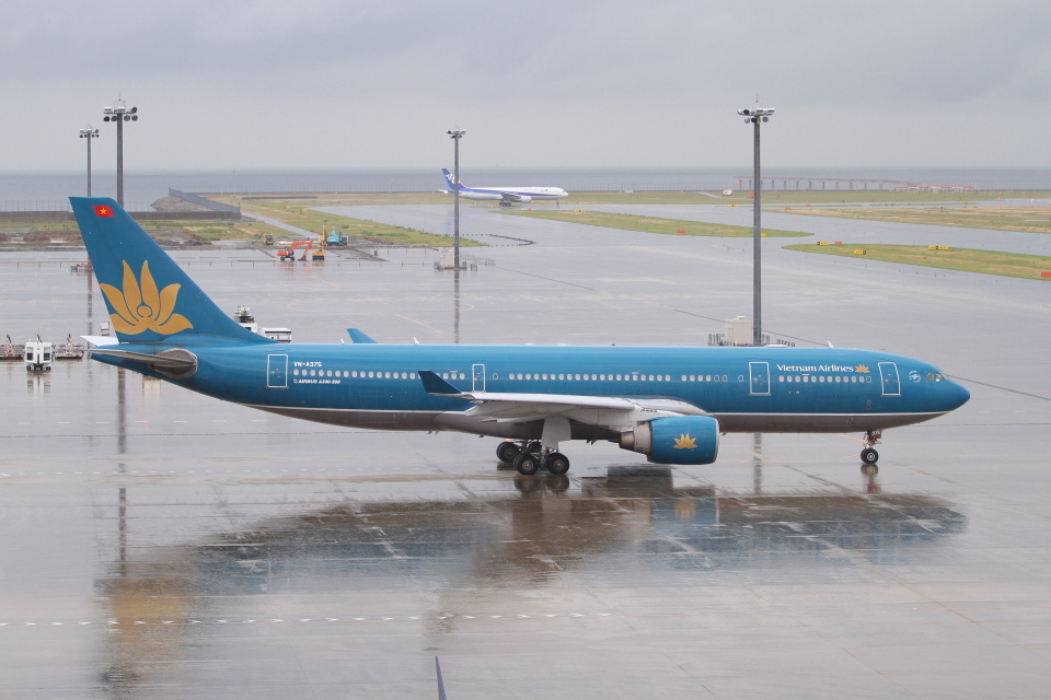 Vietnam Airlines A330-200 ベトナム航空 VN-A376 Vietnam Airlines New Livery Airbus A330-200 VN-A376 Landing