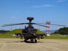 kaeru6006さんが、小松空港で撮影した陸上自衛隊 AH-64Dの航空フォト（飛行機 写真・画像）