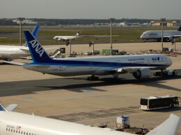 Kiyo.Hさんが、フランクフルト国際空港で撮影した全日空 777-381/ERの航空フォト（飛行機 写真・画像）