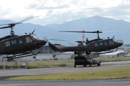 つっさんさんが、八尾空港で撮影した陸上自衛隊 UH-1Jの航空フォト（飛行機 写真・画像）