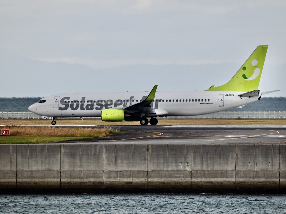 ソラシド エア Boeing 737-800 JA801X 大分空港 航空フォト | by
