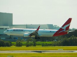 Kiyo.Hさんが、ブリスベン空港で撮影したカンタス航空 737-838の航空フォト（飛行機 写真・画像）