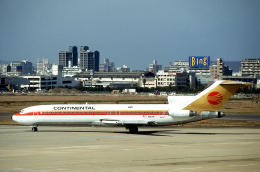 航空フォト：N15781 コンチネンタル・ミクロネシア 727-200