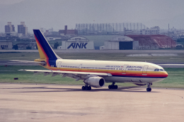 狛犬さんが、福岡空港で撮影した日本エアシステム A300B2K-3Cの航空フォト（飛行機 写真・画像）