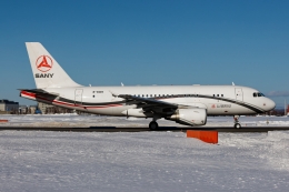 記録用さんが、新千歳空港で撮影したサニー・グループ A319-115CJの航空フォト（飛行機 写真・画像）