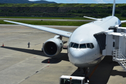 A_chanさんが、長崎空港で撮影した全日空 777-281/ERの航空フォト（飛行機 写真・画像）