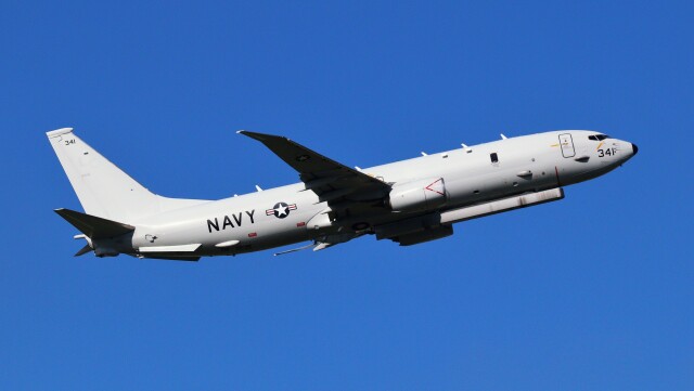 モモロウさんが、横田基地で撮影したアメリカ海軍 P-8A (737-8FV)の航空フォト（飛行機 写真・画像）