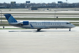 planetさんが、オヘア国際空港で撮影したユナイテッド・エクスプレス CL-600-2B19(CRJ-200LR)の航空フォト（飛行機 写真・画像）