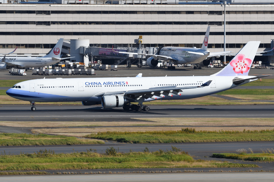 チャイナエアライン Airbus A330-300 B-18361 羽田空港 航空