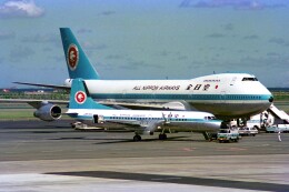 ANA YS-11 JA8668 ななつ ANA YS-11