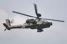 てくろくさんが、鹿屋航空基地で撮影した陸上自衛隊 AH-64Dの航空フォト（飛行機 写真・画像）