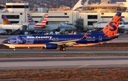 dave_0402さんが、ロサンゼルス国際空港で撮影したサンカントリー・エアラインズ 737-85Pの航空フォト（飛行機 写真・画像）