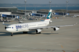 キャセイパシフィック航空 A340-300 000000052176_wda3mcF.jpg