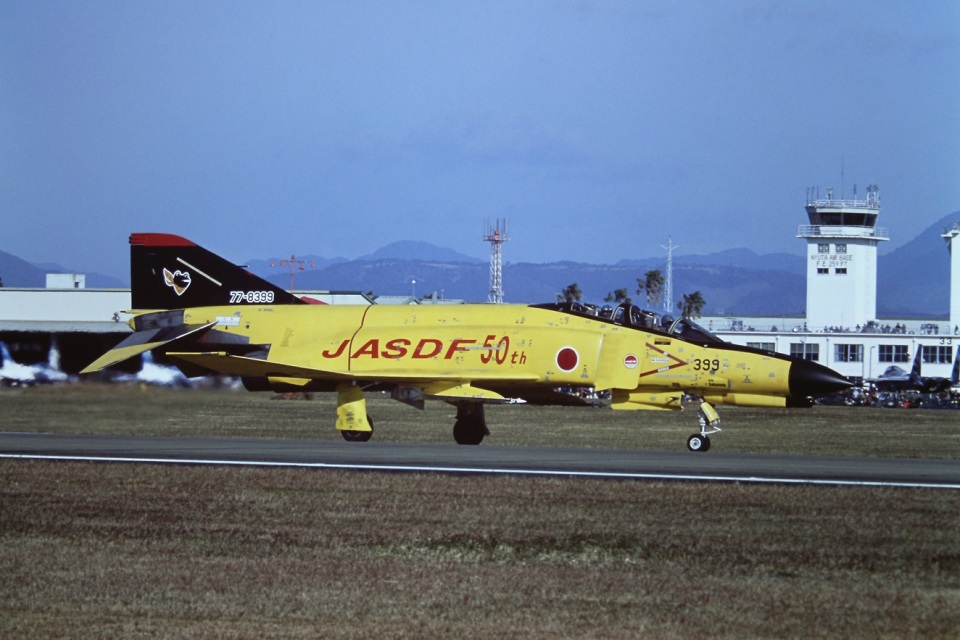 航空自衛隊 Mitsubishi F-4EJ Kai Phantom II 77-8399 新田原