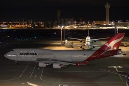 MOHICANさんが、羽田空港で撮影したカンタス航空 747-438/ERの航空フォト（飛行機 写真・画像）