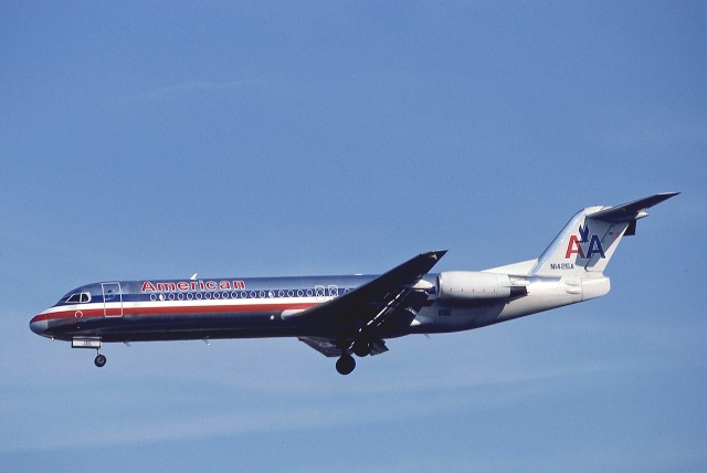 アメリカン航空 機材一覧 ボーイング777-200 | FlyTeam(フライ
