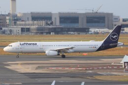 boeing7779xさんが、フランクフルト国際空港で撮影したルフトハンザドイツ航空 A321-231の航空フォト（飛行機 写真・画像）