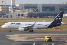 boeing7779xさんが、フランクフルト国際空港で撮影したルフトハンザドイツ航空 A320-214の航空フォト（飛行機 写真・画像）