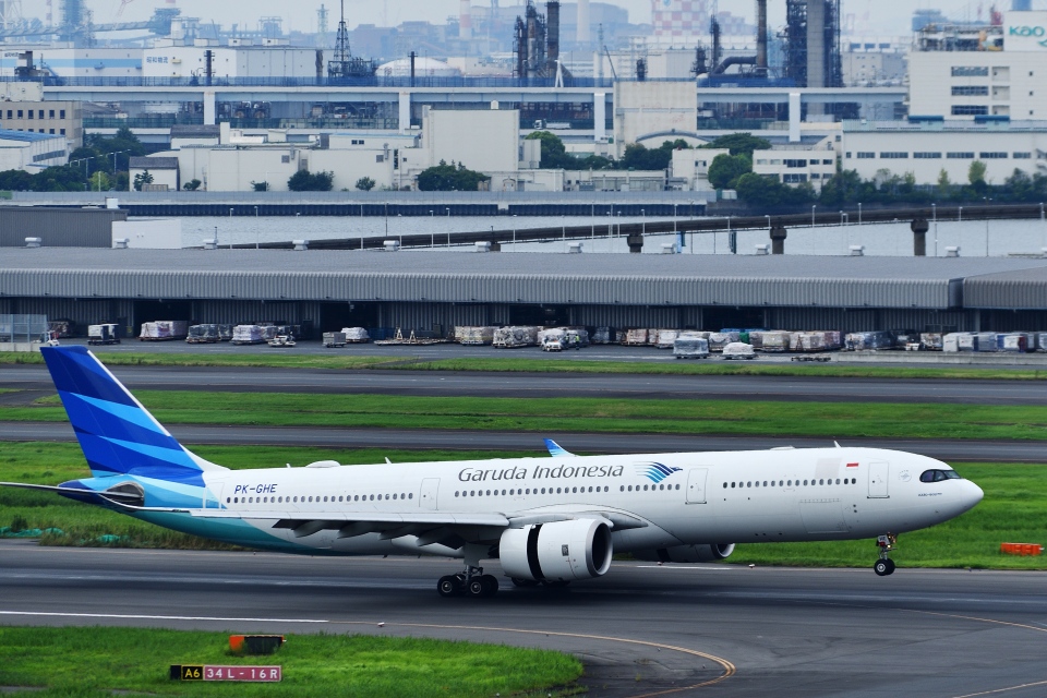 ガルーダインドネシア航空 A330-900 PK-GHE 1/200 JC Wings A330-900neo ガルーダ・インドネシア航空 特別塗装
