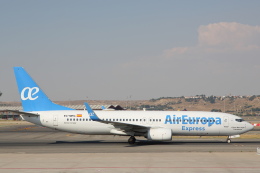 安芸あすかさんが、マドリード・バラハス国際空港で撮影したエア・ヨーロッパ・エクスプレス 737-85Pの航空フォト（飛行機 写真・画像）