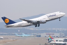 デルタおA330さんが、仁川国際空港で撮影したルフトハンザドイツ航空 747-430の航空フォト（飛行機 写真・画像）