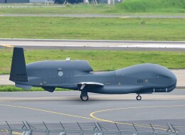 じーく。さんが、三沢飛行場で撮影した航空自衛隊 RQ-4B-30 Global Hawkの航空フォト（飛行機 写真・画像）