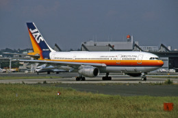 Gambardierさんが、伊丹空港で撮影した日本エアシステム A300B2K-3Cの航空フォト（飛行機 写真・画像）