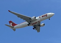 MOHICANさんが、福岡空港で撮影したティーウェイ航空 A330-223の航空フォト（飛行機 写真・画像）