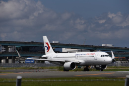 notregretさんが、福岡空港で撮影した中国東方航空 A320-251Nの航空フォト（飛行機 写真・画像）