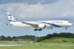 成田国際空港の撮影スポット「十余三東雲の丘」で撮影された飛行機の写真です。