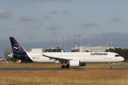 安芸あすかさんが、フランクフルト国際空港で撮影したルフトハンザドイツ航空 A321-271NXの航空フォト（飛行機 写真・画像）
