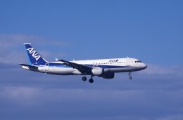 機体記号 : JA8392 (ANA) 航空機体ガイド | FlyTeam(フライチーム)
