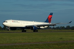 ニュース画像：アトラス航空、ボーイング767-300ER型 (北の熊