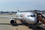 成田国際空港の撮影スポット「第3ターミナルサテライト」で撮影された飛行機の写真です。