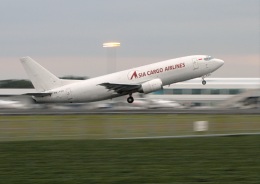 永介さんが、鹿児島空港で撮影したアジア・カーゴ・エアライン 737-3G7(F)の航空フォト（飛行機 写真・画像）