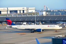 現地の人？さんが、羽田空港で撮影したデルタ航空 A330-941の航空フォト（飛行機 写真・画像）