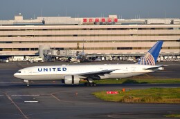 現地の人？さんが、羽田空港で撮影したユナイテッド航空 777-224/ERの航空フォト（飛行機 写真・画像）