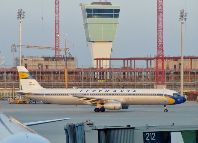 ミュンヘン・フランツヨーゼフシュトラウス空港 - Munich Franz Josef Strauss Airport [MUC/EDDM]で撮影されたミュンヘン・フランツヨーゼフシュトラウス空港 - Munich Franz Josef Strauss Airport [MUC/EDDM]の航空機写真