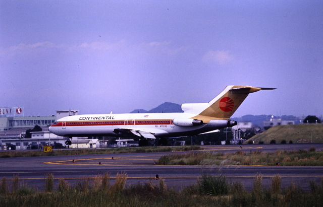1/400 コンチネンタル航空B727-200 1/400 コンチネンタル航空B727-200 model aircraft: Continental