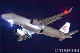 遠森一郎さんが、福岡空港で撮影した中国東方航空 A320-251Nの航空フォト（飛行機 写真・画像）