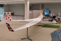 TA27さんが、名古屋飛行場で撮影した日本個人所有 Discus bTの航空フォト（飛行機 写真・画像）