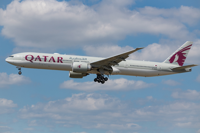 カタール航空 777-300ER A7-BAX 1/400 NG Models Qatar Airways 777-300ER FIFA World Cup Qatar 2022