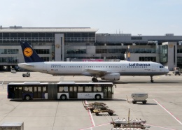 TA27さんが、フランクフルト国際空港で撮影したルフトハンザドイツ航空 A321-231の航空フォト（飛行機 写真・画像）