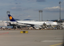 航空フォト：D-AIKH ルフトハンザドイツ航空 A330-300