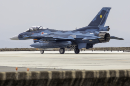 築城基地の撮影スポット「堤防スポット」で、てくろくさんが撮影した飛行機の写真です。