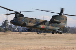 sepia2016さんが、習志野演習場で撮影した陸上自衛隊 CH-47Jの航空フォト（飛行機 写真・画像）