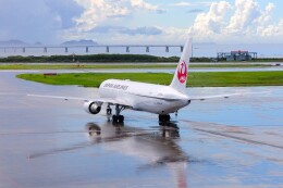 Takehiro-2018さんが、那覇空港で撮影した日本航空 767-346/ERの航空フォト（飛行機 写真・画像）